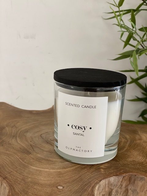 Cosy santal scented candle