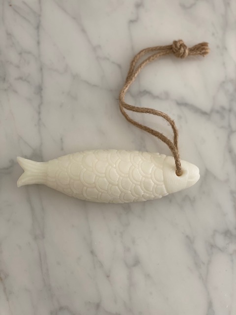 Sea salt & lemon fish soap