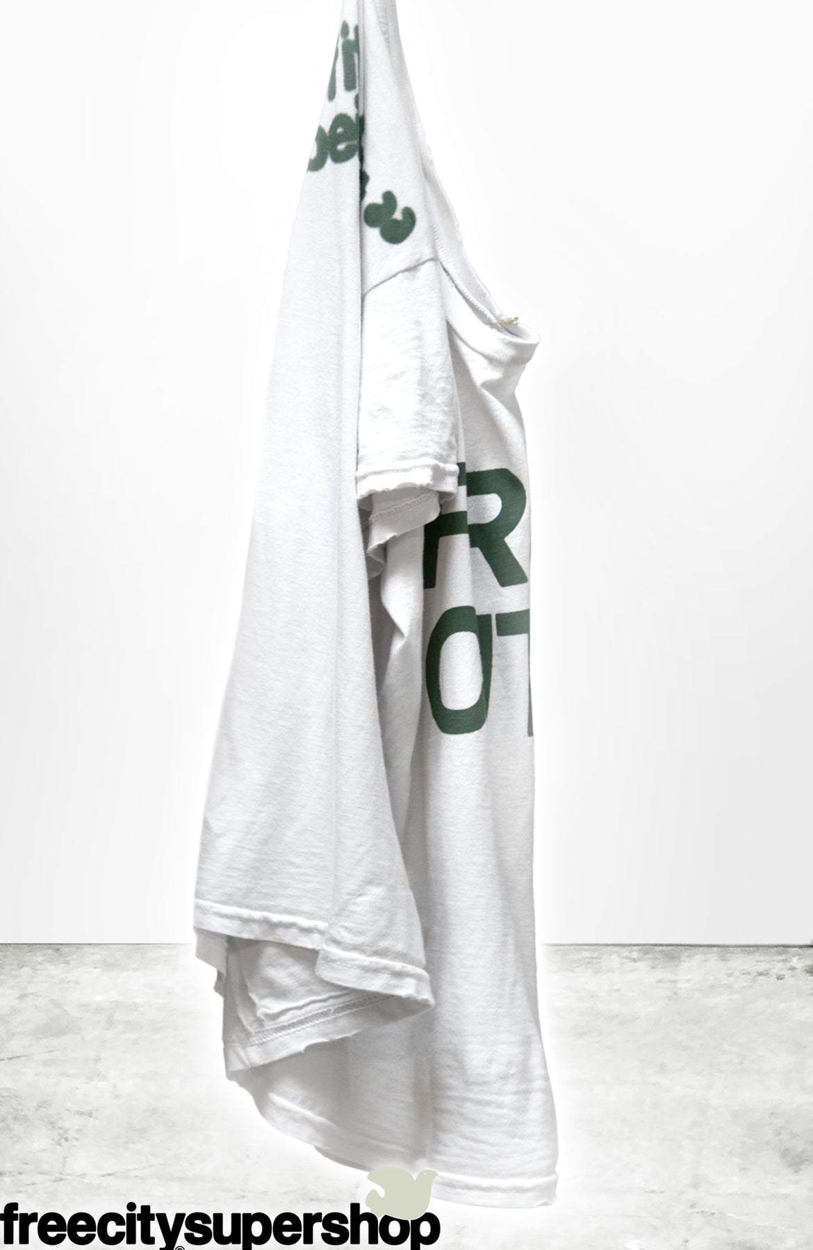 FCTSST264_laundrywhites_1800x1800