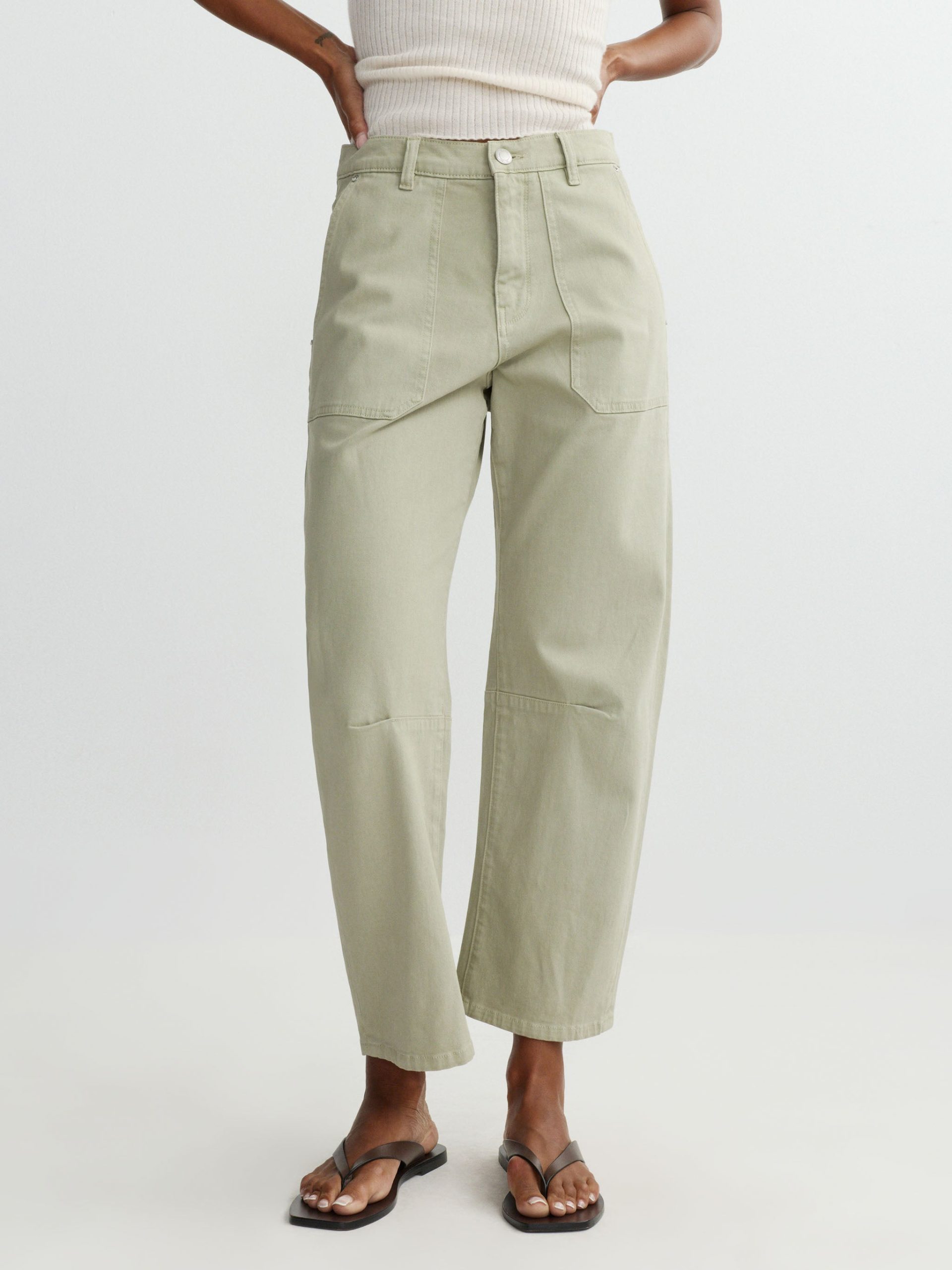 14320_BILIE26_DRIEDSAGE_CORRECT_021_2048x