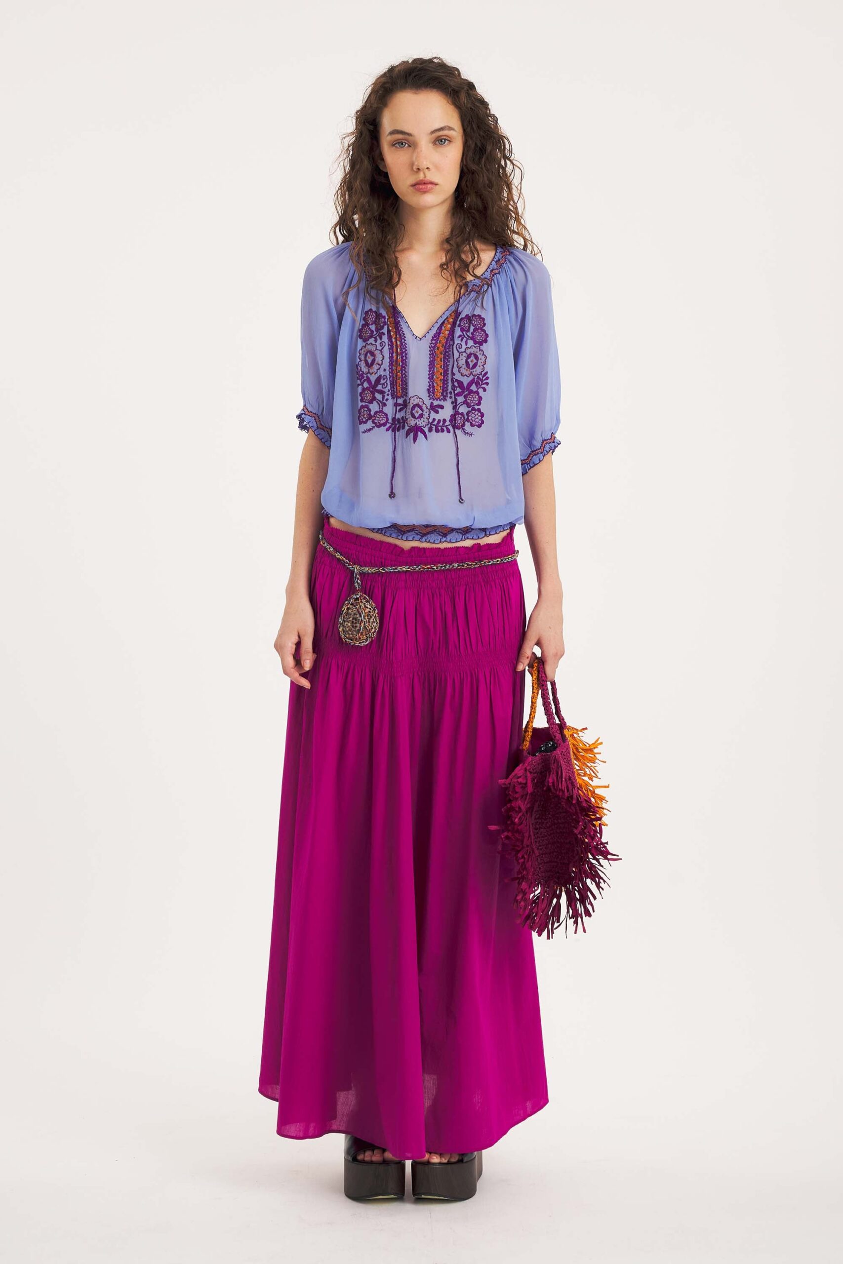 DELIA1TEE-BLUE-1_72508304-071b-4602-9555-6d6c1fd38c7b