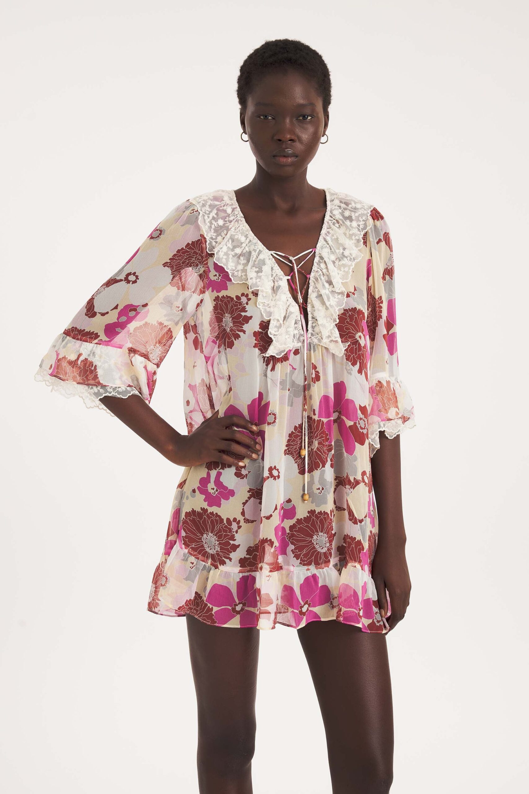 FLOWI1MDR-PINK-2_a95044c5-c6a6-457b-9527-f7ee1b46cea7