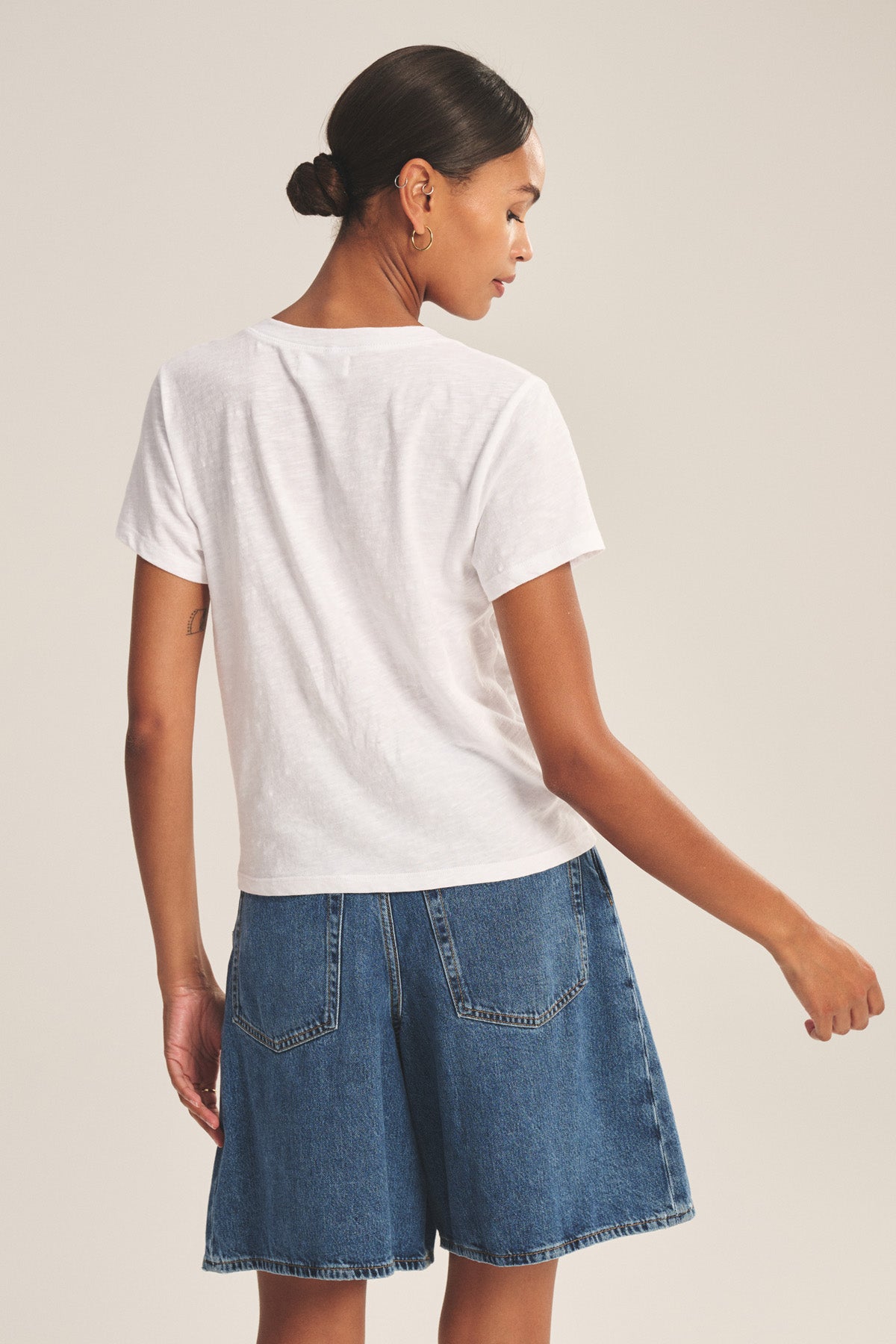 elisha07-white_068