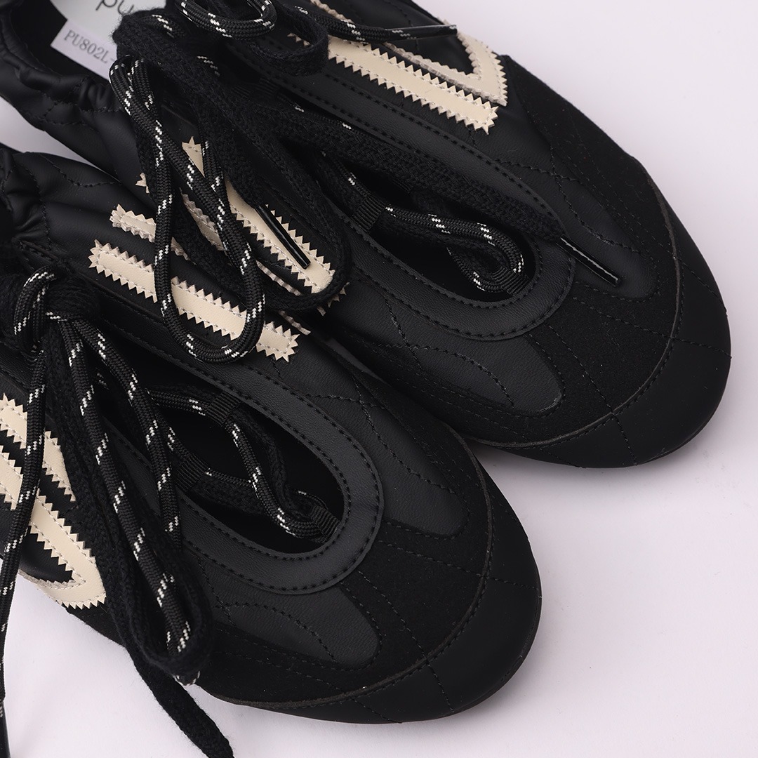 PU802L-001_BLACKOUT-4