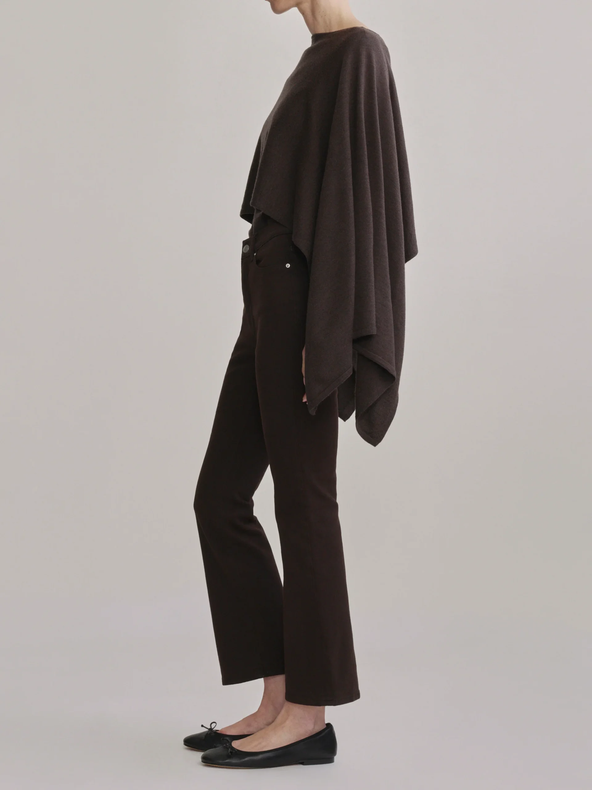 14457_Bridget_Boot_TOBACCO_90083_Cape_Sweater_BROWN_035_1f008f4f-bee9-4170-a068-fd8affbf5397_2048x.jpg