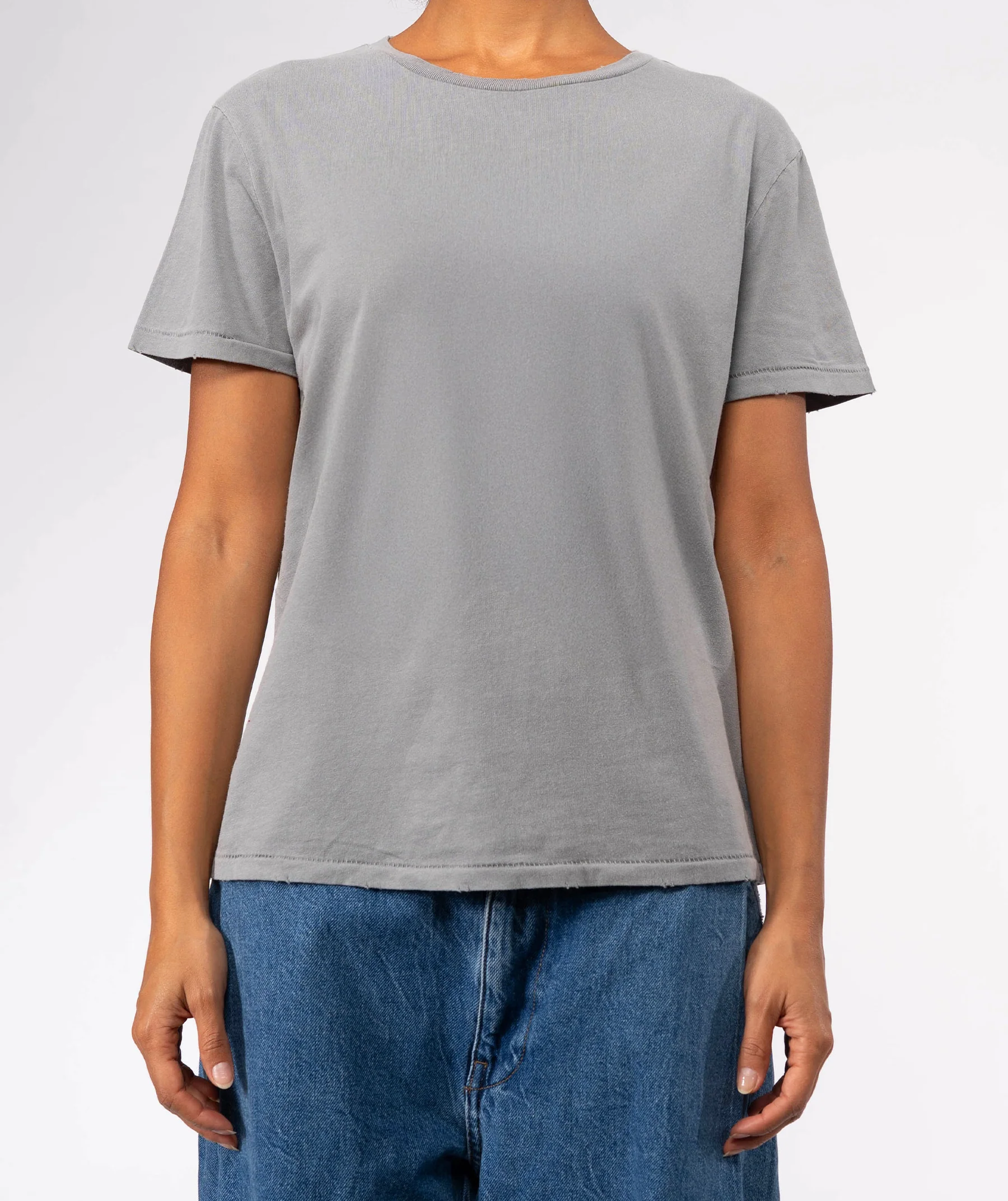 starlight-daily-grey-newtone-brand-fw25-2.jpg