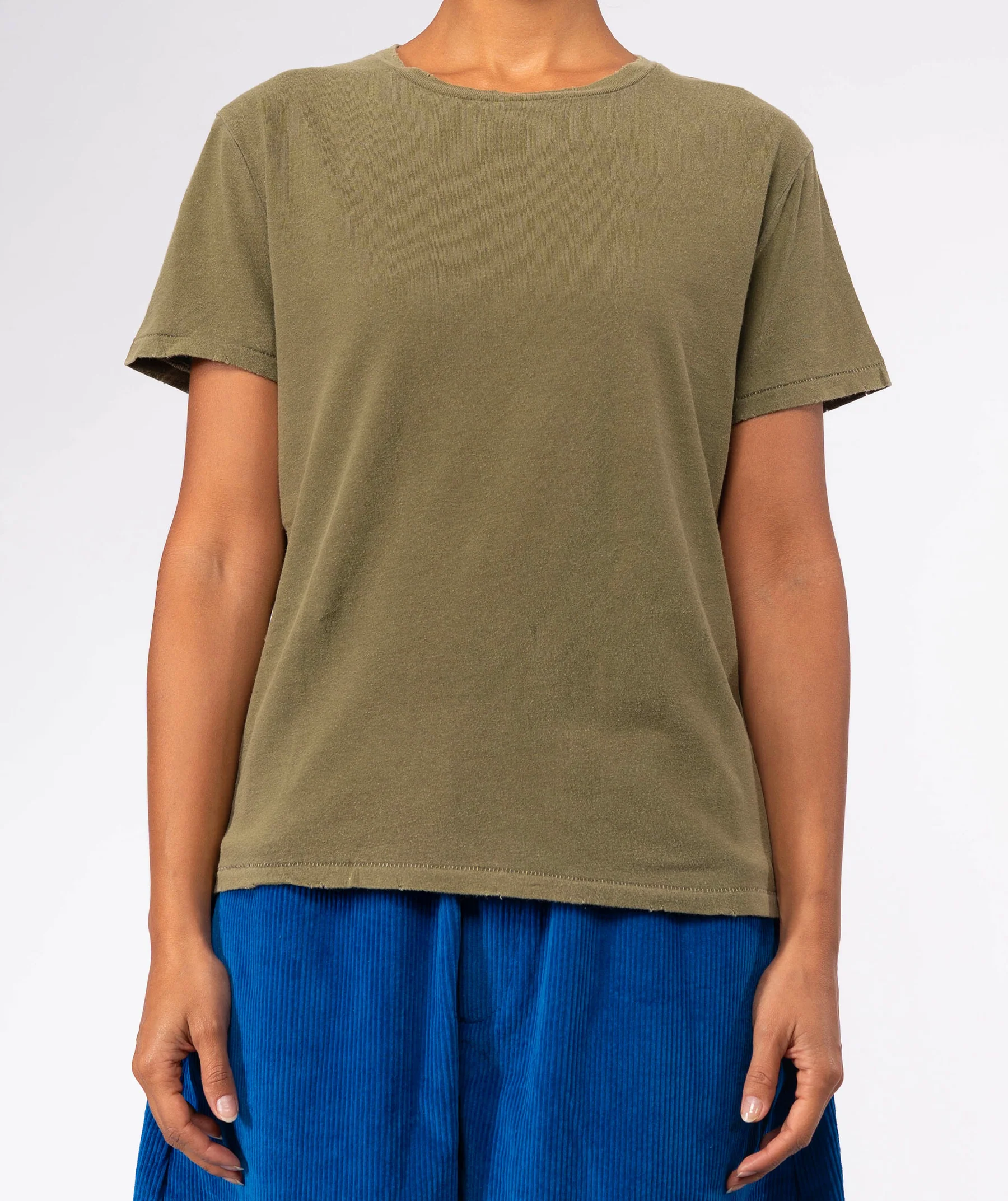 starlight-daily-kaki-newtone-brand-fw25-2.jpg